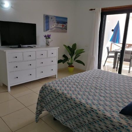Large Studio Apartment With Lovely Terrace And Wifi Los Cristianos  Dış mekan fotoğraf