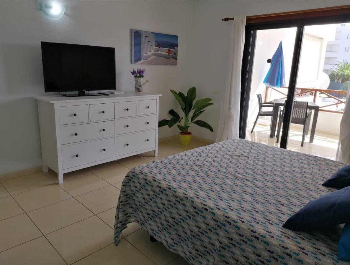 Large Studio Apartment With Lovely Terrace And Wifi Los Cristianos  Dış mekan fotoğraf